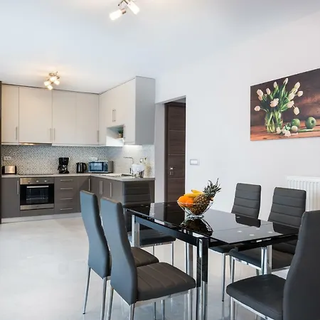 Mimosa Apartment